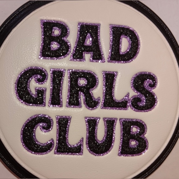NEW COACH "BAD GIRLS CLUB"
KEYCHAIN AND DOGLEASH CLIP - Picture 2 of 6